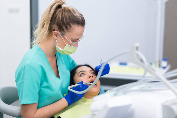 Best Dentist for Severe Toothache  in Dinuba, CA